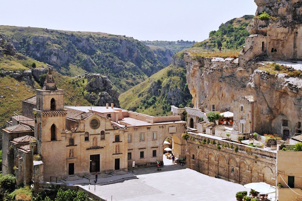 Akropolis Hiking Matera