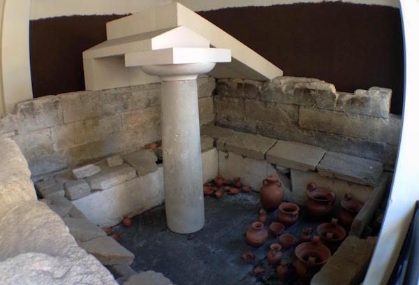 Hiking 1 Hiking Taranto - Akropolis Museum Hotel